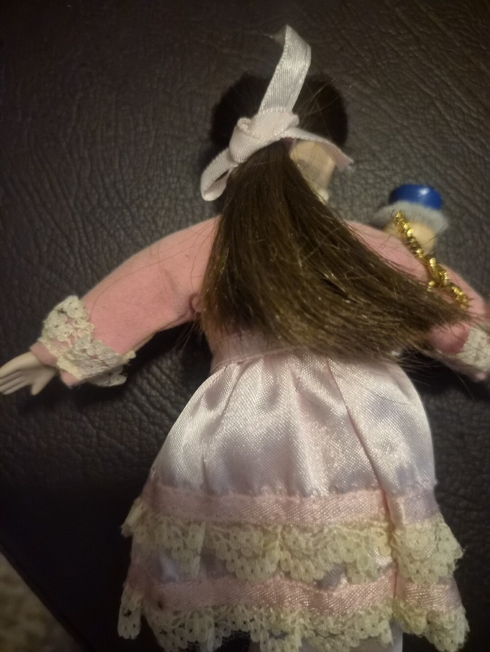 American Girl Samantha's Doll - Picture 6 of 10